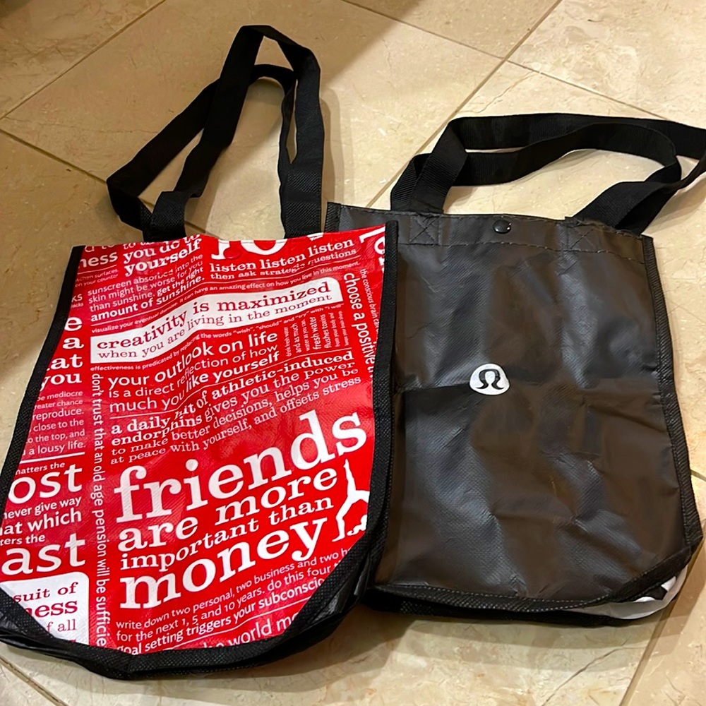 Lululemon small tote bags.